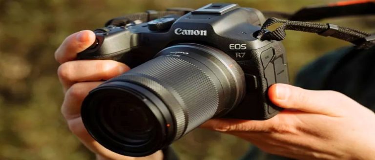 Revisión de la Canon EOS R7: una cámara poderosa para la creación de contenido