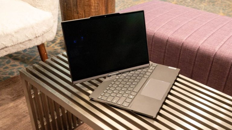 Lenovo ThinkBook Plus Twist revelado: esta pantalla OLED de 13 pulgadas puede girar