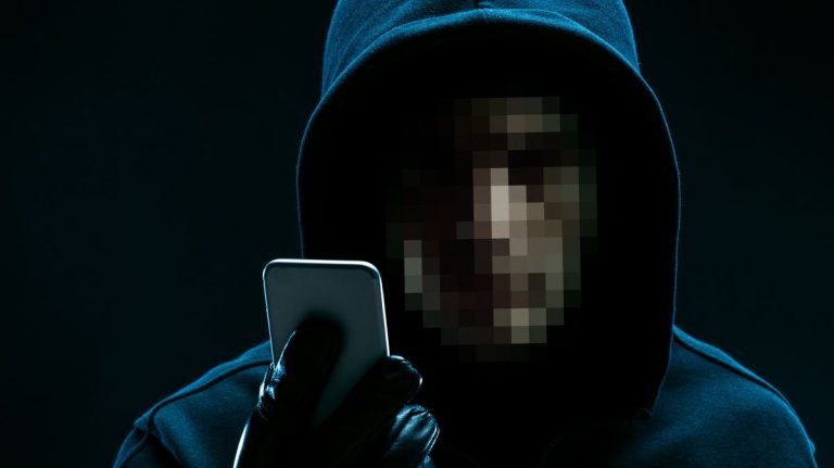 ¡Alguien podría estar espiando los mensajes de tu iPhone!  Aquí se explica cómo verificar
